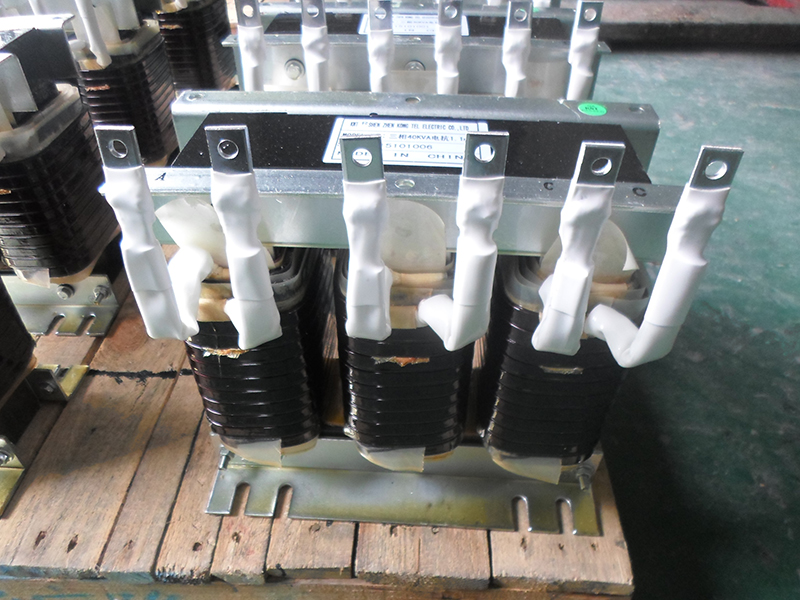 Three phase reactor