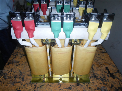 Three phase reactor